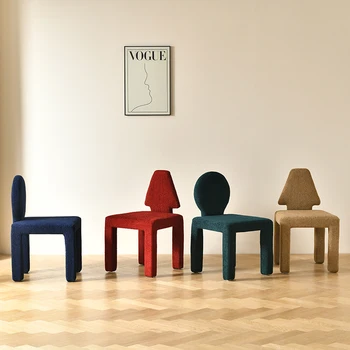 Обеденный стул Домашний Современный Минималистичный стул Со Спинкой Стул для макияжа Nordic Creative Net Красно-Черная Плюшевая мебель для столовой